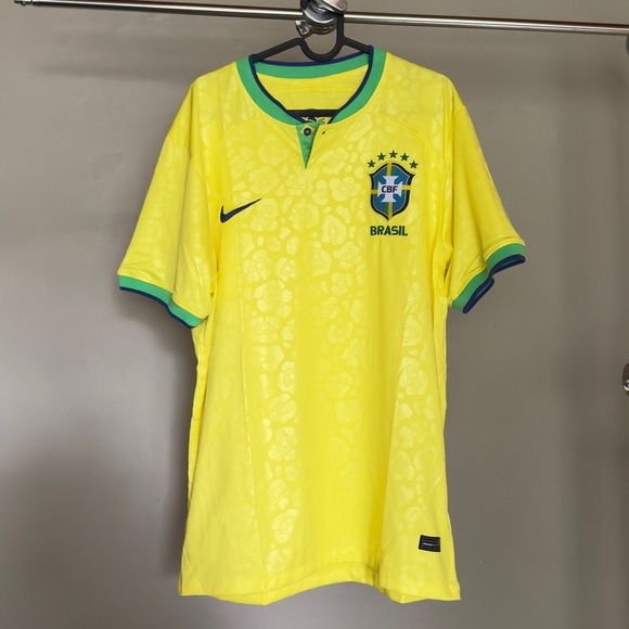 Nike Brazil Home 2022-2023 Soccer Jersey - Picture 1 of 14